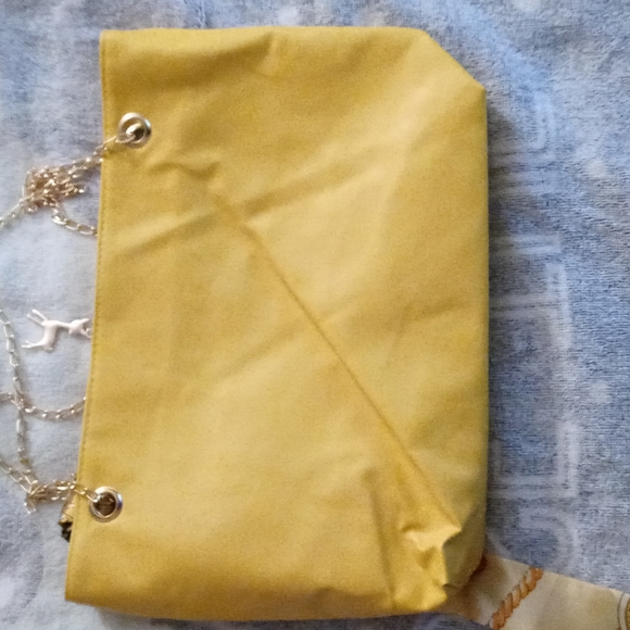 Beautiful Purses with chain handles and silk scarf - Picture 5 of 8